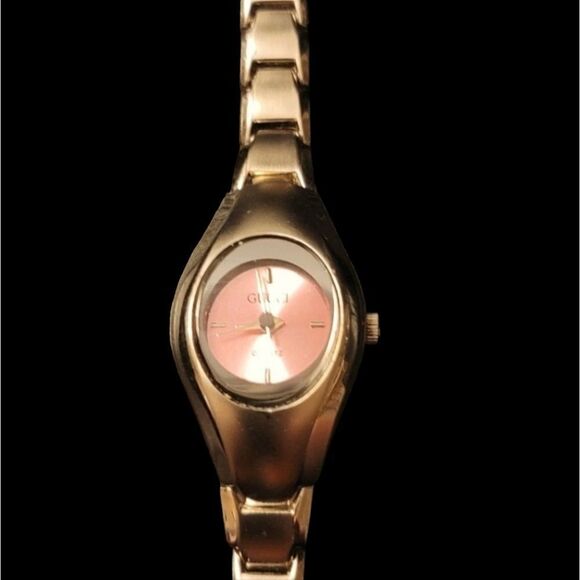 Gucci Gold-Tone Women’s Watch • Pink Dial • Serviced • - Picture 5 of 6
